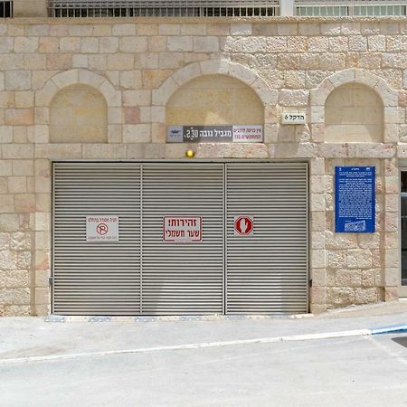 Design & Veranda Next To Mahane Yehuda Market By Feelhome 耶路撒冷 外观 照片